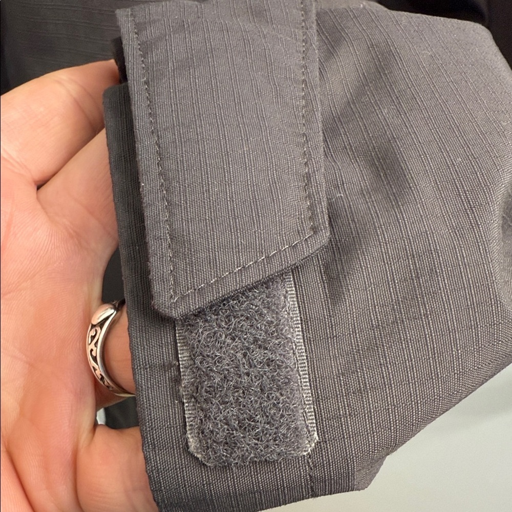 Columbia Men's Dark Gray Raincoat - Picture 12 of 12